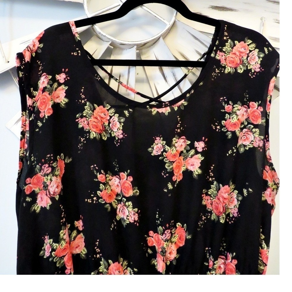 Libian Black Floral Peplum Blouse Crisscross Back Sleeveless Top Peplum Hem - Picture 3 of 8